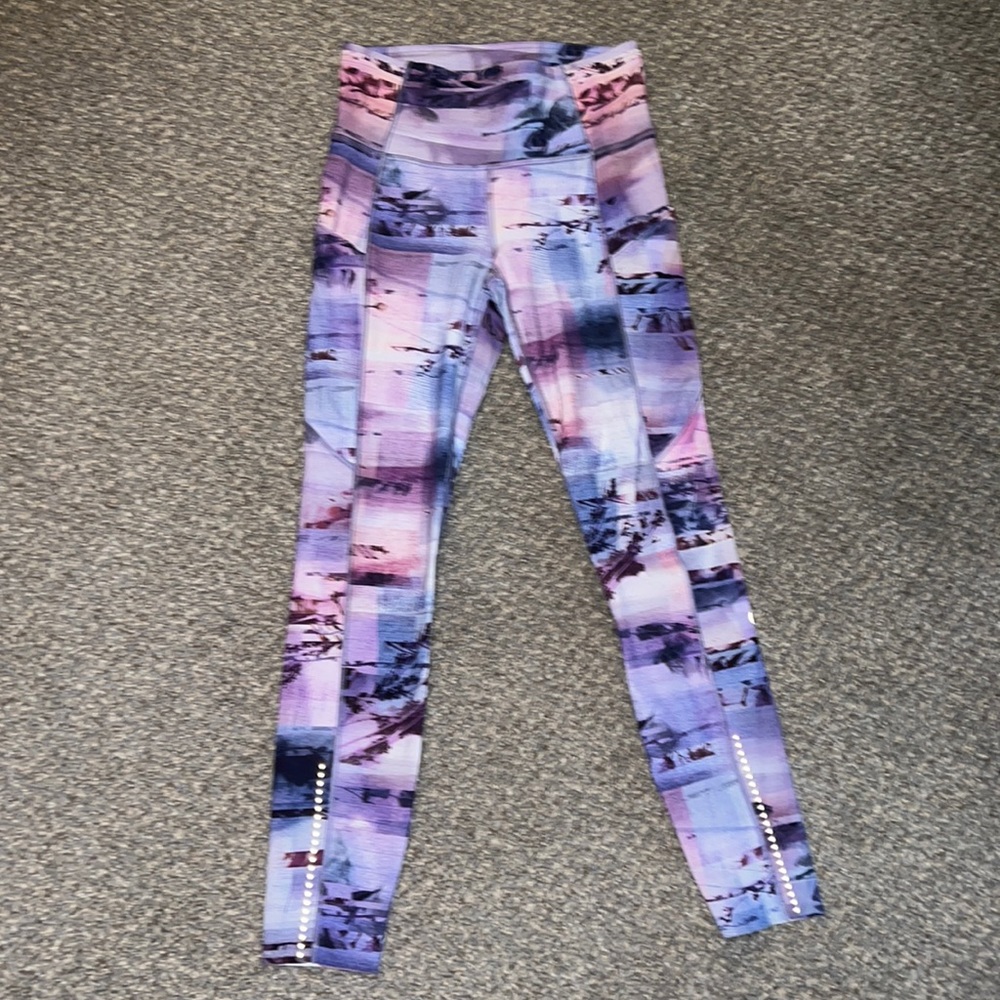 Lululemon fast and free leggings. 4
